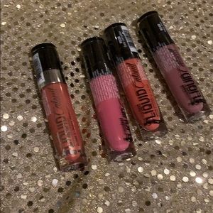 Bundle!!! Wet‎ n wild lipstick